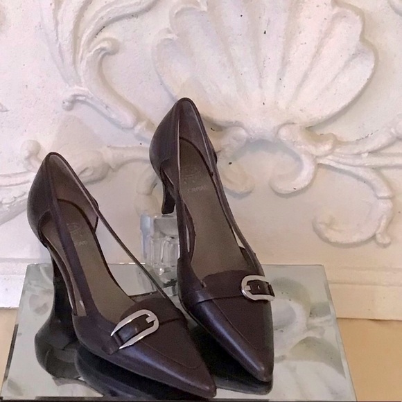 Circa Joan & David 365 Pointed Toe Kitten Heel - Picture 2 of 7